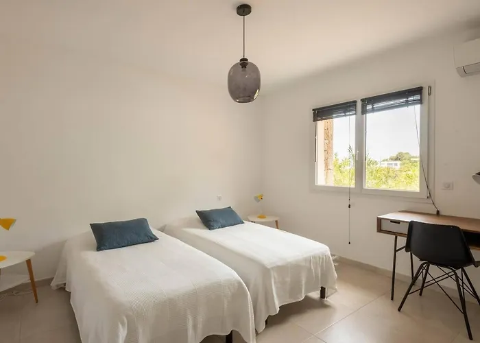 Myrte A Cirindinu Villa